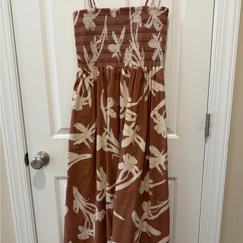 Like new Evereve Cecilia Brown and Cream Floral Midi Dress - Picture 7 of 8